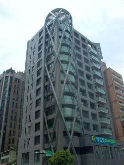 L1000502