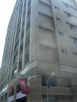 L1000512