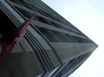 L1000516