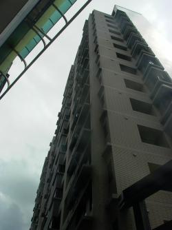 L1000555